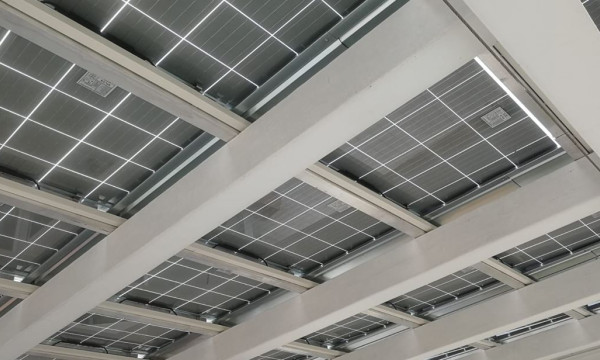PV-platten für Dach