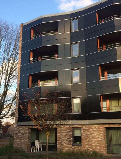 BIPV façade with standard modules © BEAR-iD