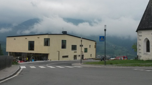 Modern building appearance © Arch. Albert Colz