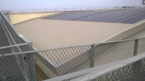 Perfekt an das gewölbte Dach angepasste BIPV-Module © Alberto Ferrero