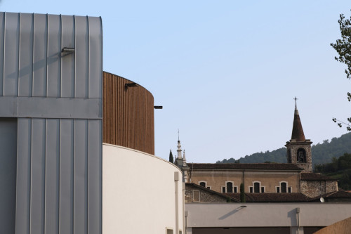 Il contesto storico adiacente