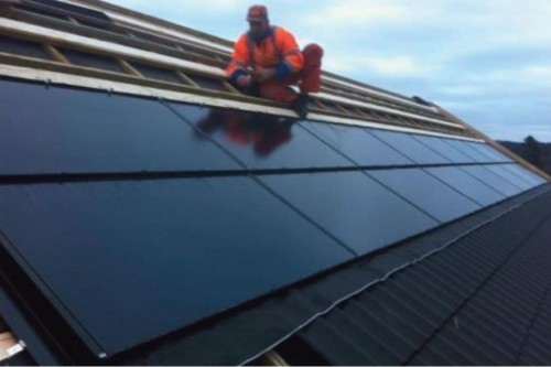 Mounting of the BIPV modules © Skanska