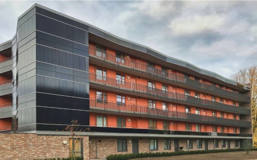 North-East façade with partly BIPV (left side) © W. Folkerts
