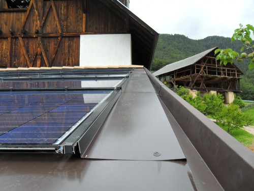 Die moderne PV-Technologie wurde in einen traditionellen Kontext eingebettet © Ing. Studio Blasbichler Srl