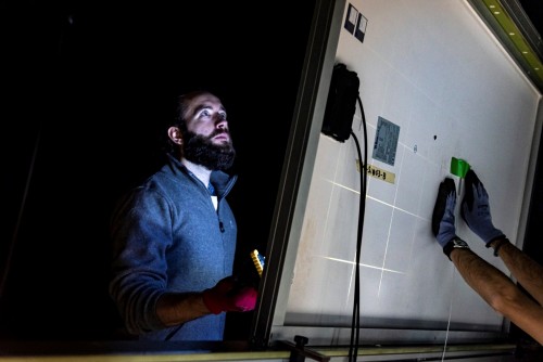 Messung des Temperaturkoeffizienten von Photovoltaikanlagen © Eurac Research - Ivo Corrà